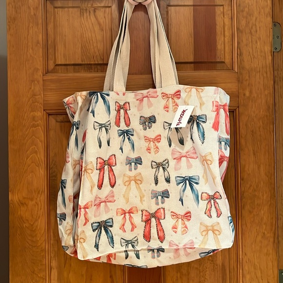 Multi-Color Bow Tote Bag - NWT - Picture 1 of 3